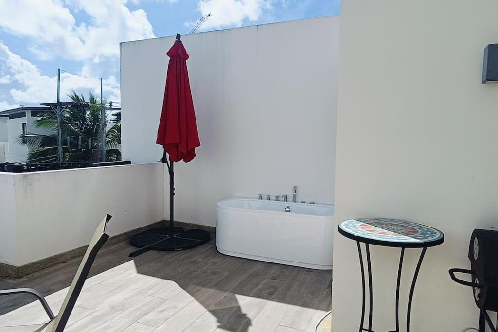 Bangtao 600m Laguna 3bdr 3,5bath With Jacuzzi And Bbq Up To 8 Guests 5 Nights Free Taxi Holiday home