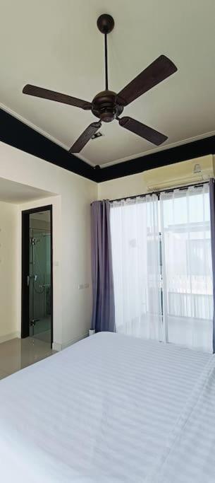 Bangtao 600m Laguna 3bdr 3,5bath With Jacuzzi And Bbq Up To 8 Guests 5 Nights Free Taxi Holiday home *