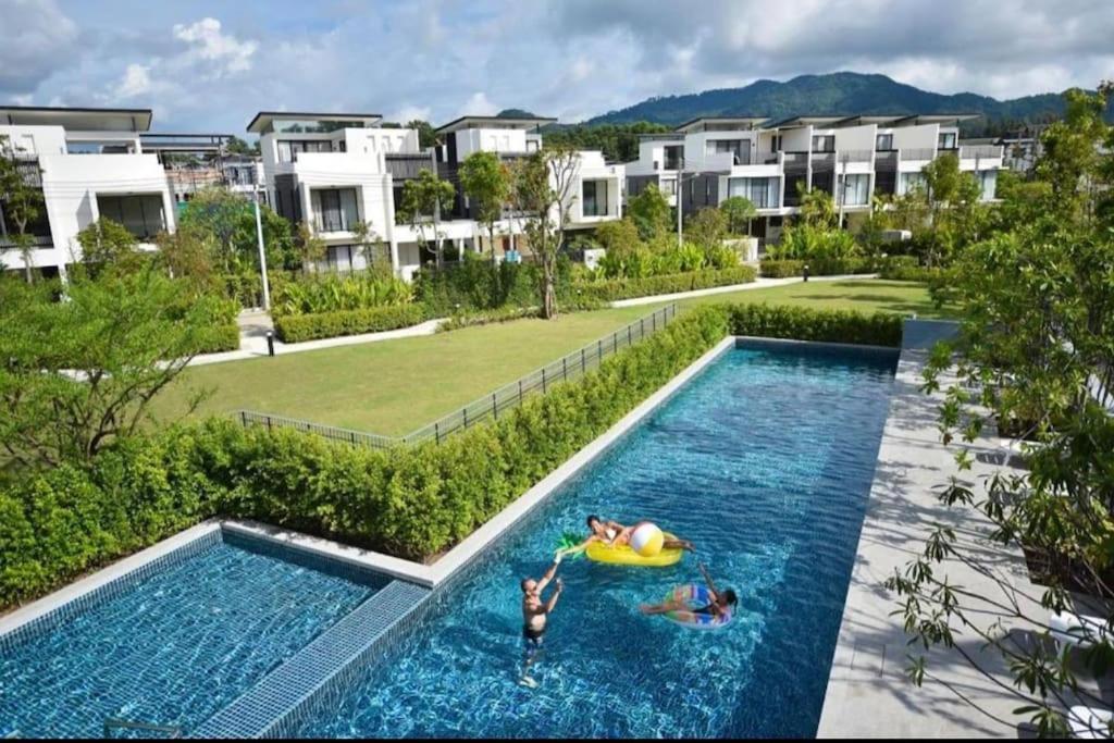 Bangtao 600m Laguna 3bdr 3,5bath With Jacuzzi And Bbq Up To 8 Guests 5 Nights Free Taxi * Phuket