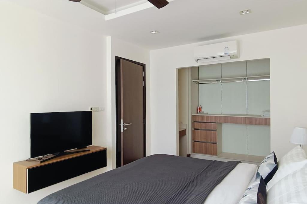 Bangtao 600m Laguna 3bdr 3,5bath With Jacuzzi And Bbq Up To 8 Guests 5 Nights Free Taxi