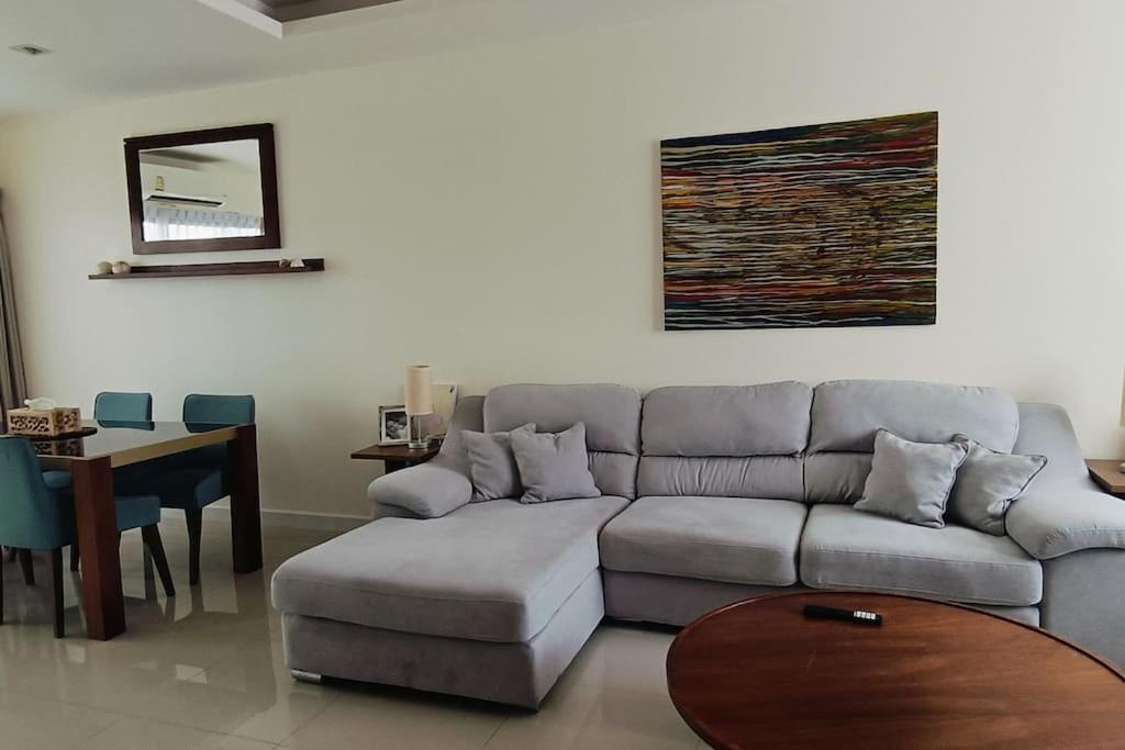 Bangtao 600m Laguna 3bdr 3,5bath With Jacuzzi And Bbq Up To 8 Guests 5 Nights Free Taxi Holiday home