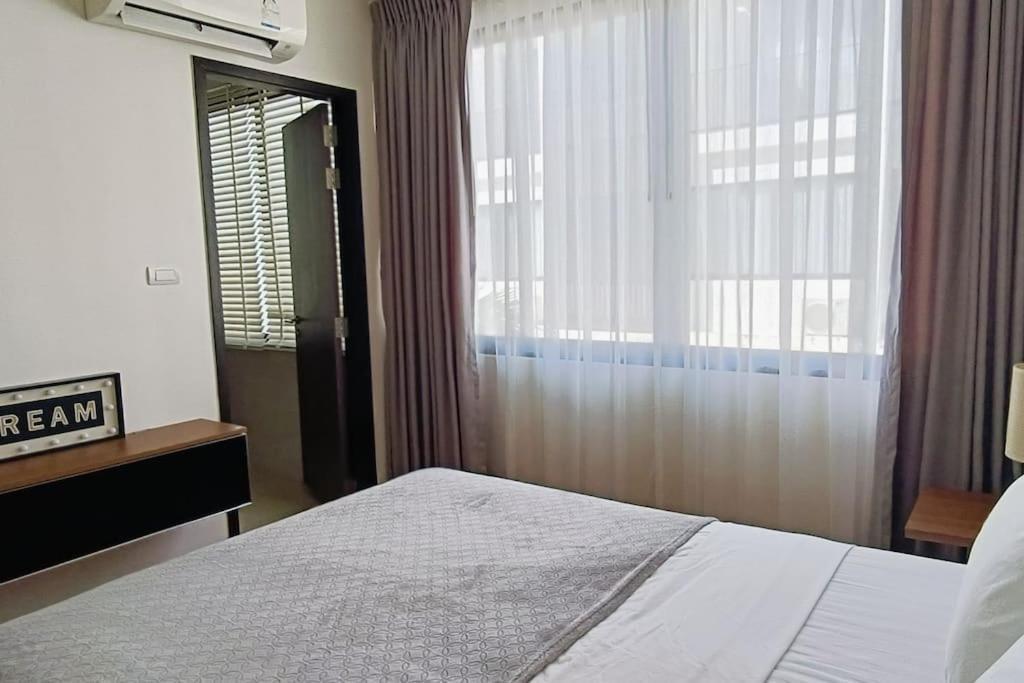 Bangtao 600m Laguna 3bdr 3,5bath With Jacuzzi And Bbq Up To 8 Guests 5 Nights Free Taxi